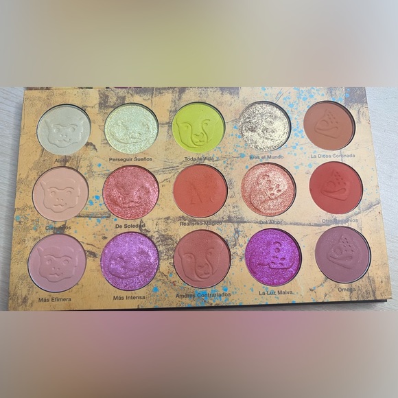 Nomad Cosmetics Cartagena Magica eyeshadow palette - Picture 2 of 4